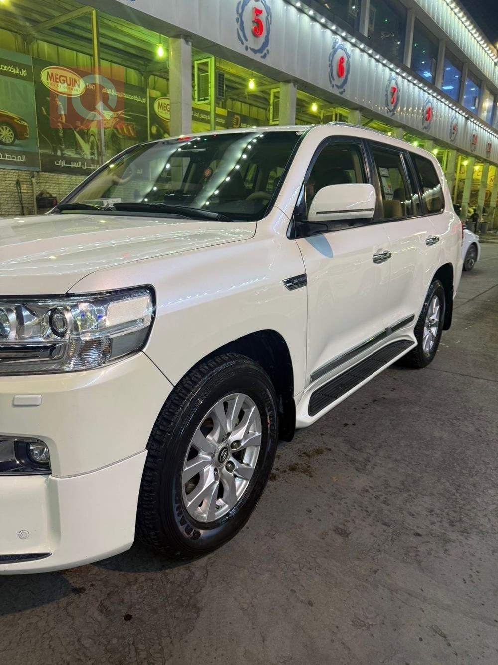 تويوتا لاندكروزر